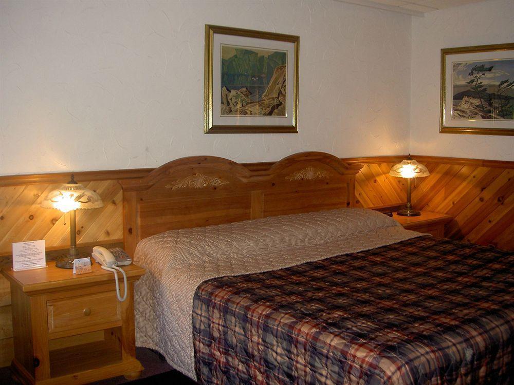 Mystic Isle Motel Wawa Kültér fotó